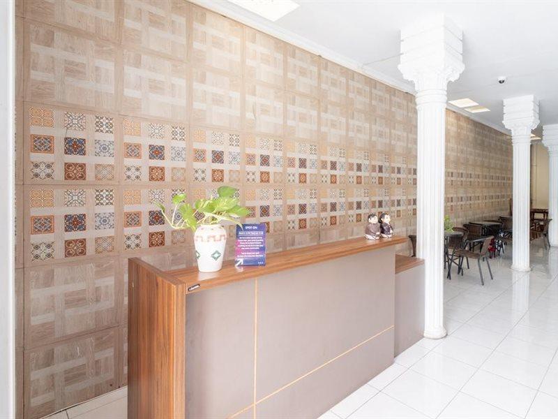 Spot On 2419 Rumah Nugraha Hotel Syariah Jogyakarta Zewnętrze zdjęcie