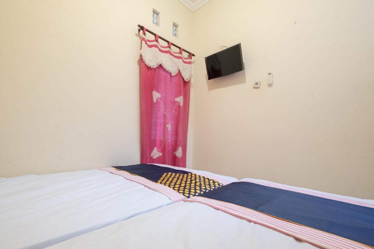 Spot On 2419 Rumah Nugraha Hotel Syariah Jogyakarta Zewnętrze zdjęcie