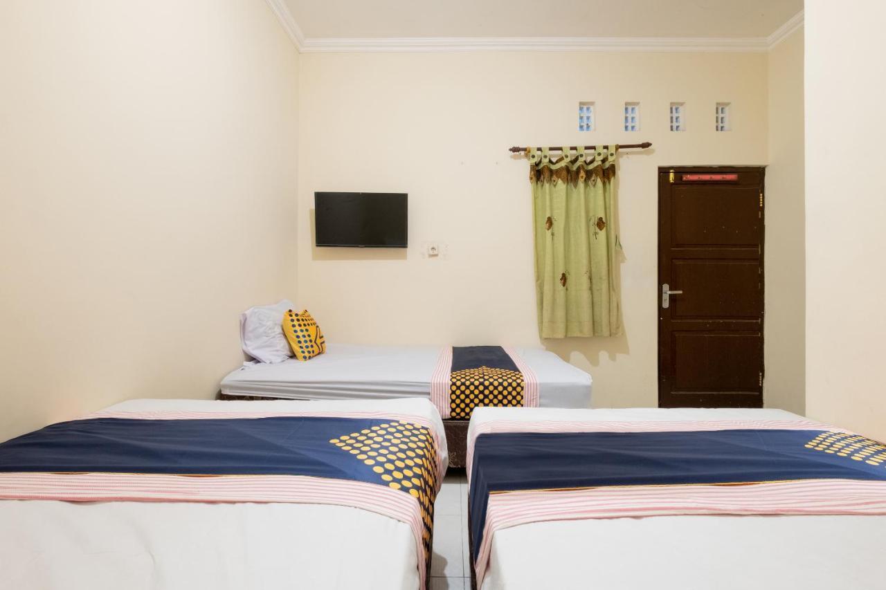 Spot On 2419 Rumah Nugraha Hotel Syariah Jogyakarta Zewnętrze zdjęcie